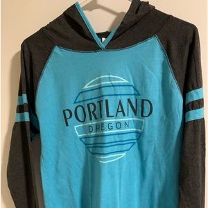 New Agenda by Perrin “Portland Oregon” long sleeve shirt w/ hood.